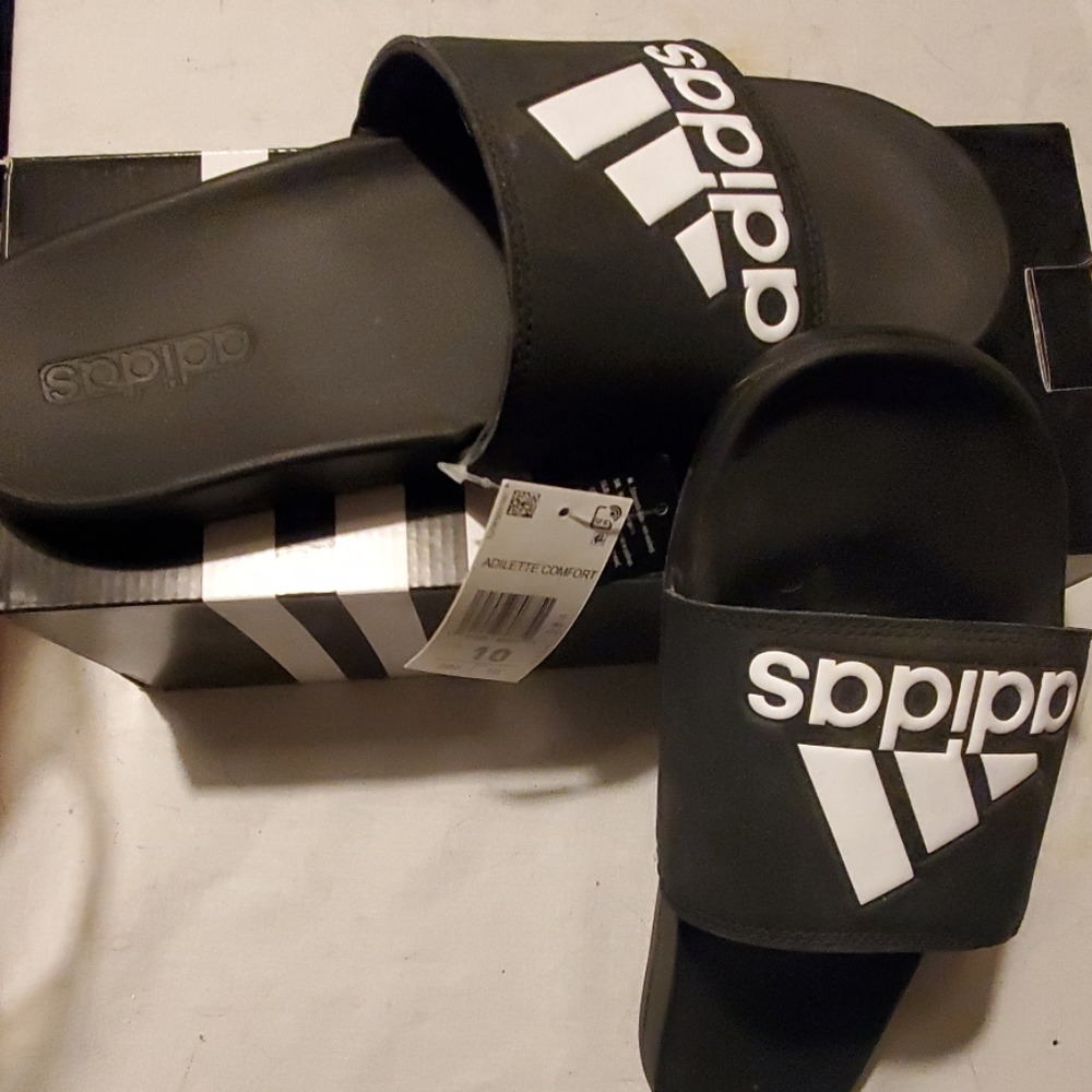 Adilette Comfort Slides